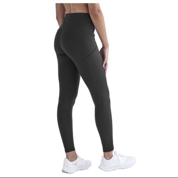 Performance Leggings - Picture 2 of 3